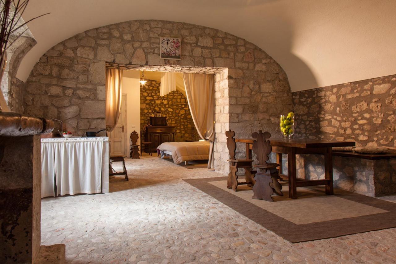 Agriturismo La Commenda-Adults Only كاشا الغرفة الصورة