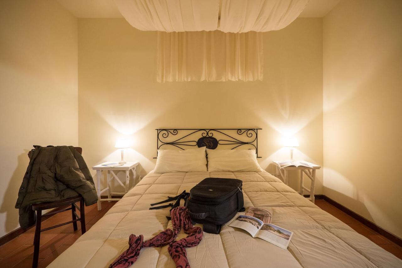 Agriturismo La Commenda-Adults Only كاشا الغرفة الصورة
