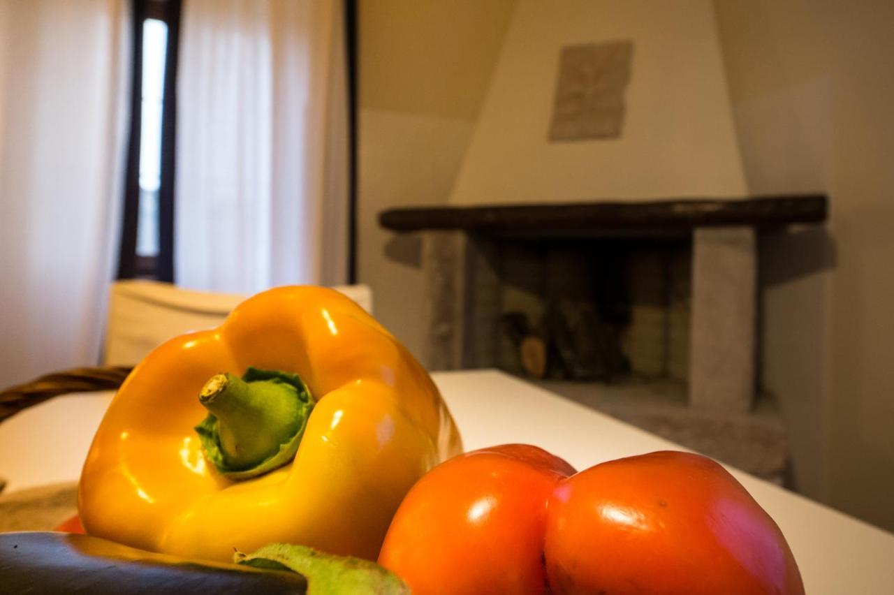Agriturismo La Commenda-Adults Only كاشا الغرفة الصورة