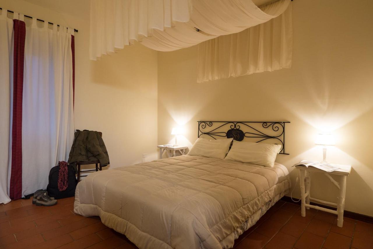 Agriturismo La Commenda-Adults Only كاشا الغرفة الصورة
